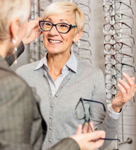woman trying glasses